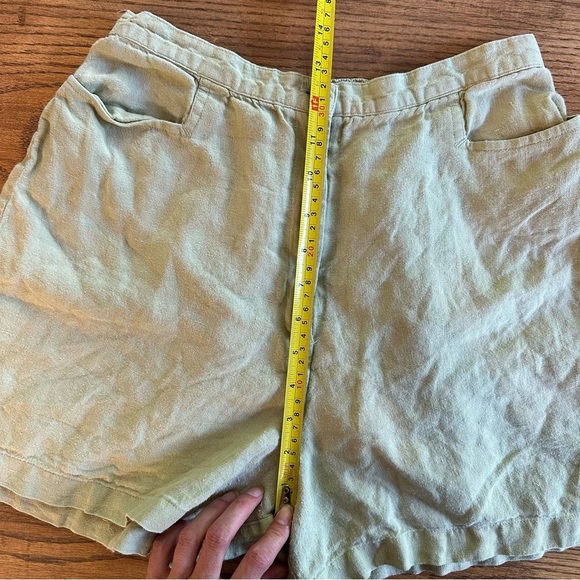 Eileen Fisher 100% Linen Shorts Pale Green Casual Women's Sz Medium Made in USA - Picture 7 of 8